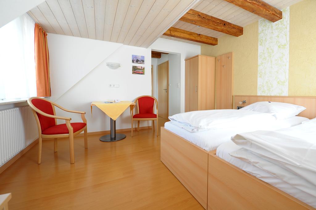 Gasthof Zum Lamm Gomadingen Pokoj fotografie